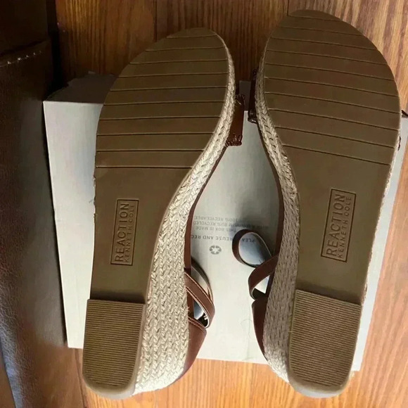 NIB Kenneth Cole Reaction Colton Espadrille Wedge Sandals Luggage Brown 9 - Picture 7 of 8